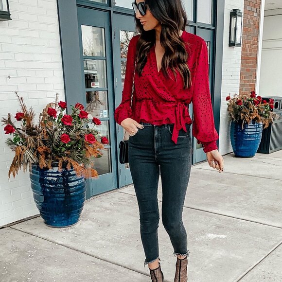 Express Red Pleated Heart Print Faux Wrap Blouse M - Picture 2 of 16